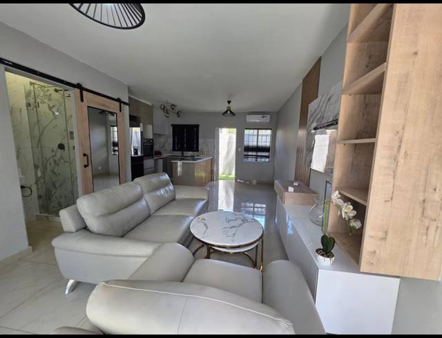 2 BEDROOM PROPERTY TO RENT IN SUNNINGHILL